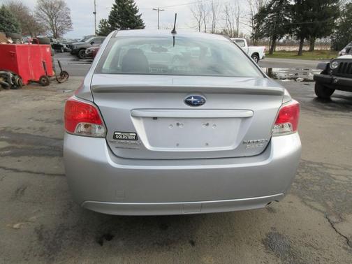 2016 Subaru Impreza 2.0i