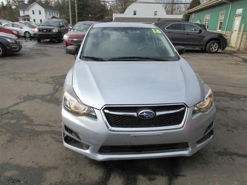 2016 Subaru Impreza 2.0i
