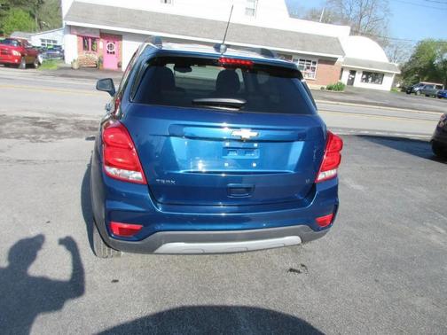 Blue 2019 Chevrolet Trax LT