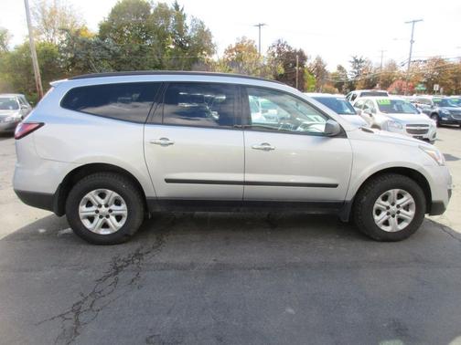 2017 Chevrolet Traverse LS