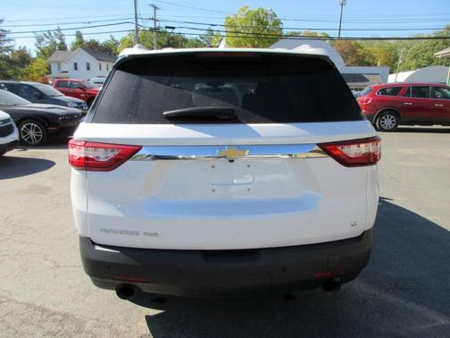2018 Chevrolet Traverse LT Cloth