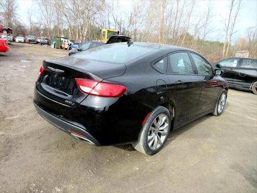 2016 Chrysler 200 S