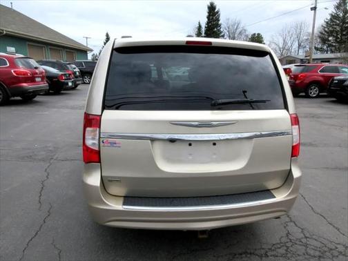 2015 Chrysler Town & Country Touring