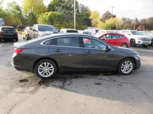 2017 Chevrolet Malibu 1LT