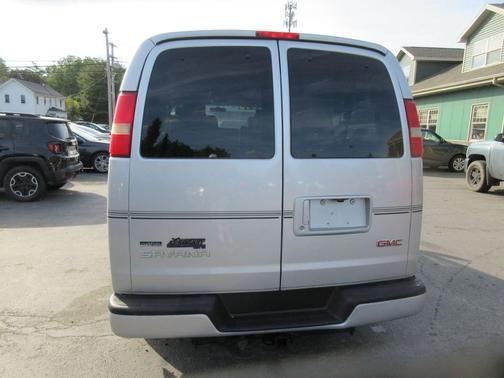 2011 GMC Savana 1500 LT