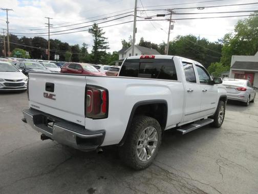 Summit White 2017 GMC Sierra 1500 SLT