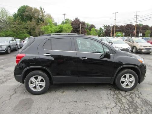 Black 2019 Chevrolet Trax LT