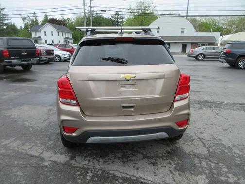 Brown 2018 Chevrolet Trax LT