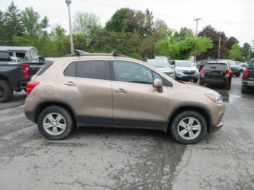Brown 2018 Chevrolet Trax LT