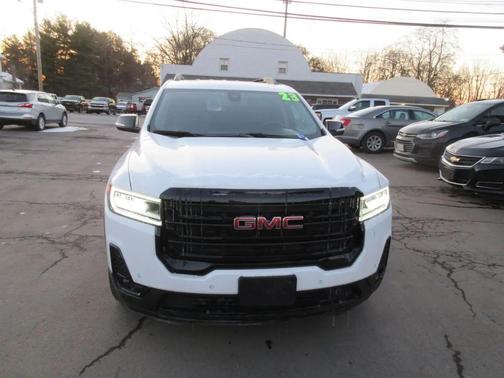 2023 GMC Acadia AWD SLT