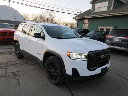 2023 GMC Acadia AWD SLT