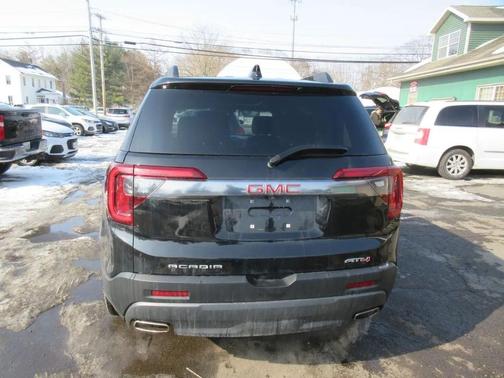 2023 GMC Acadia AWD AT4