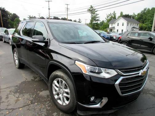 2020 Chevrolet Traverse LT Cloth