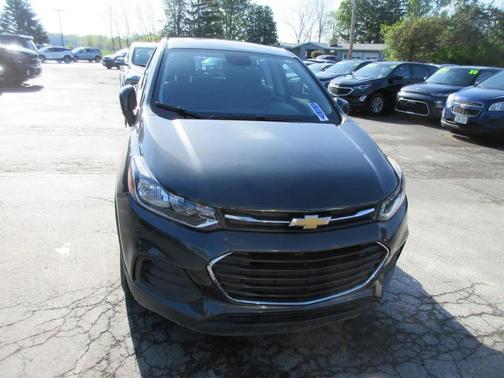 Nightfall Gray Metallic 2019 Chevrolet Trax LS