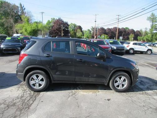 Nightfall Gray Metallic 2019 Chevrolet Trax LS