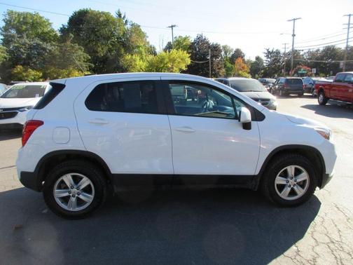 2021 Chevrolet Trax LS