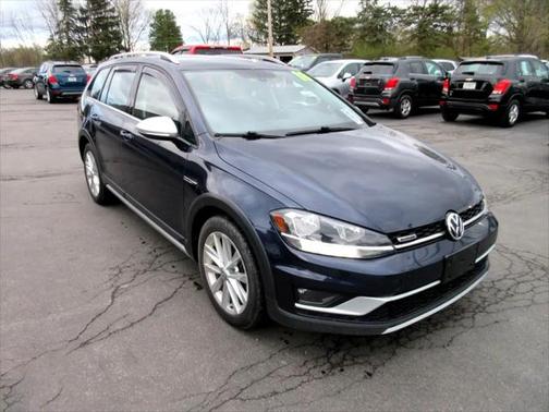 2018 Volkswagen Golf Alltrack TSI S