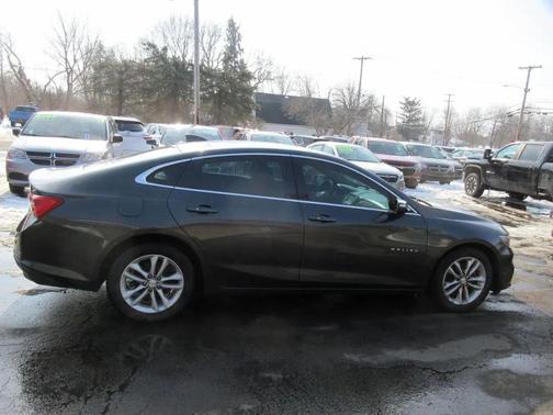 2017 Chevrolet Malibu 1LT