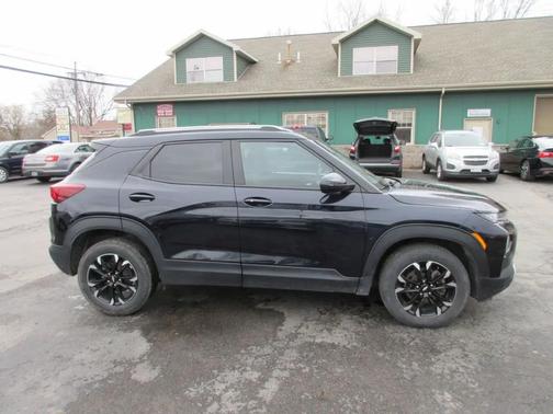 Midnight Blue Metallic 2021 Chevrolet Trailblazer LT