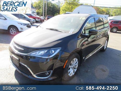 2019 Chrysler Pacifica Touring L