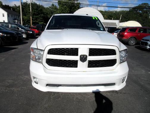 2017 RAM 1500 Tradesman/Express