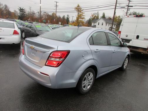 2017 Chevrolet Sonic LS
