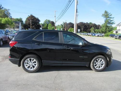 Mosaic Black Metallic 2020 Chevrolet Equinox LS