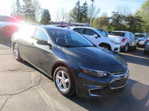 Nightfall Gray Metallic 2018 Chevrolet Malibu 1LS