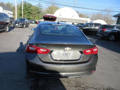 Nightfall Gray Metallic 2018 Chevrolet Malibu 1LS