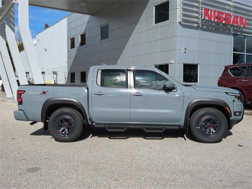 2025 Nissan Frontier PRO-X