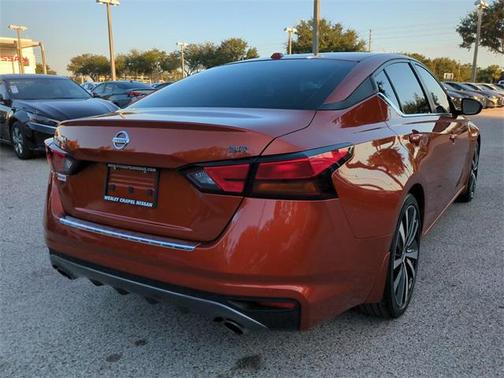 2022 Nissan Altima SR FWD