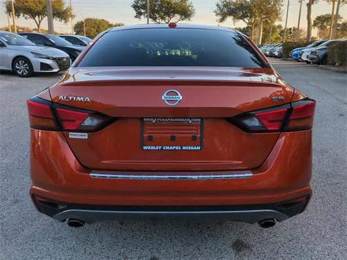 2022 Nissan Altima SR FWD