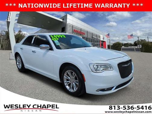 2016 Chrysler 300 S