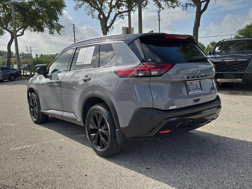 Boulder Gray Pearl/Super Black 2023 Nissan Rogue SV