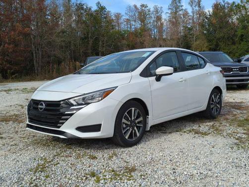 2025 Nissan Versa 1.6 SV