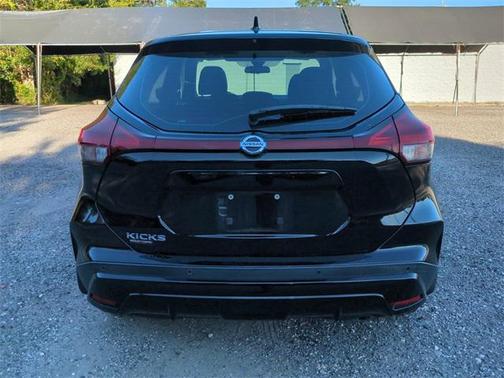 2021 Nissan Kicks S