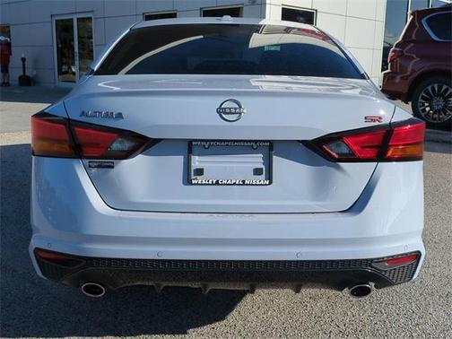 2025 Nissan Altima SR FWD