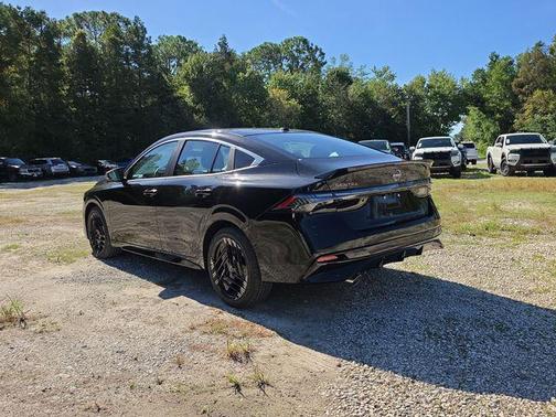 Super Black 2027 Nissan Sentra SR