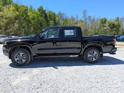 Super Black 2026 Nissan Frontier SV
