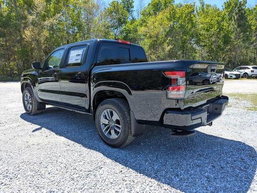 Super Black 2026 Nissan Frontier SV