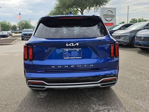 Sapphire Blue 2022 Kia Sorento S