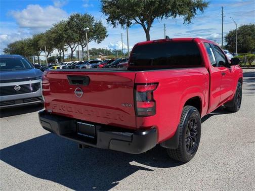 2022 Nissan Frontier S