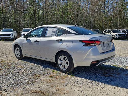 2025 Nissan Versa 1.6 S