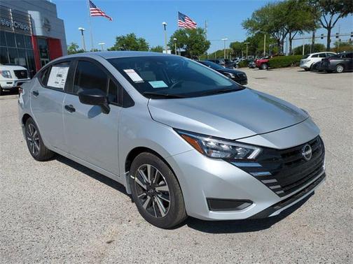 2025 Nissan Versa 1.6 S