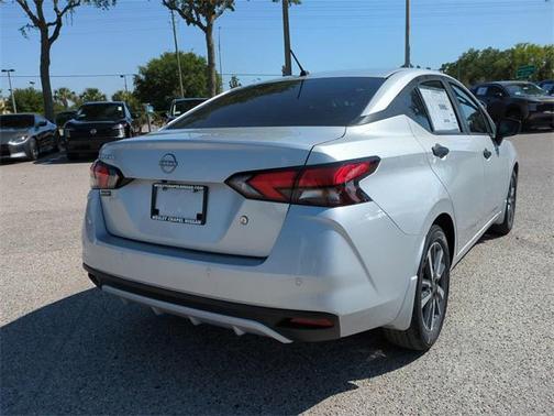 2025 Nissan Versa 1.6 S