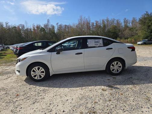 2025 Nissan Versa 1.6 S