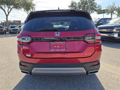 2023 Honda Pilot AWD Elite