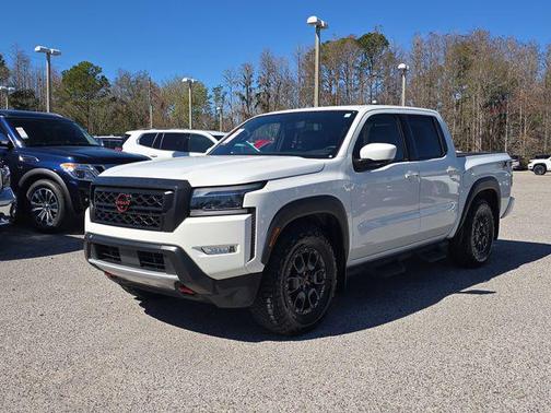 2023 Nissan Frontier PRO-X