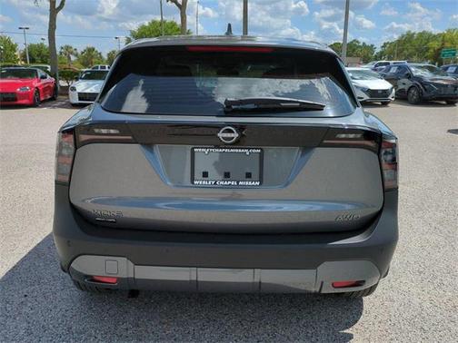 2025 Nissan Kicks S