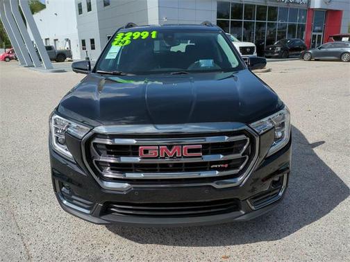 2024 GMC Terrain AWD AT4